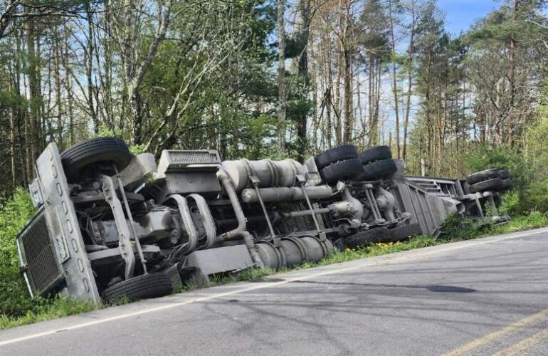 Tractortrailer hauling sand overturns in Cascade Township News